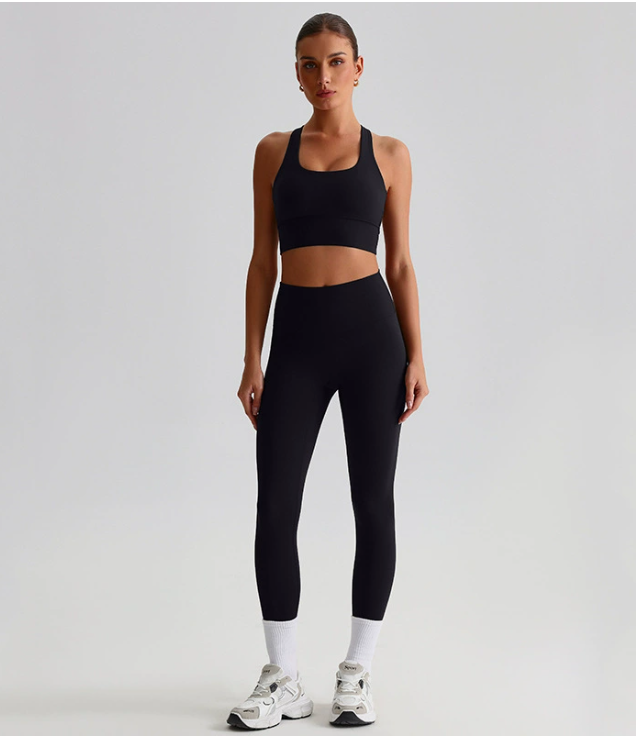 Seamless Backless Yoga Outfit – 2-Piece Bra & Leggings
